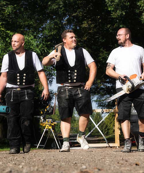 Jobangebote - Zimmerei und Dachdeckerei Biberbau Meisterbetrieb